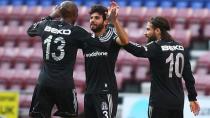 Atiba'nın Yanındaki Beşiktaşlı Parlıyor