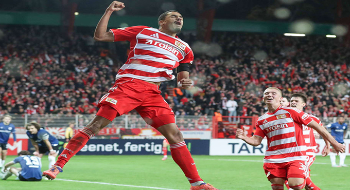 ALMAN BASINI DOEKHİ'Yİ BEŞİKTAŞ'A YAZDI!