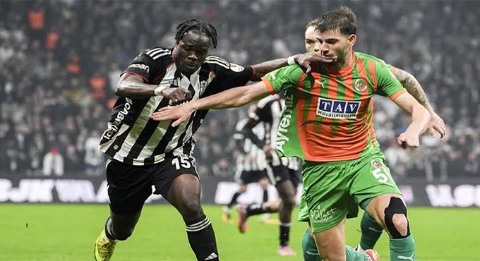 Beşiktaş'tan Savunmaya Son Dakika Transferi!