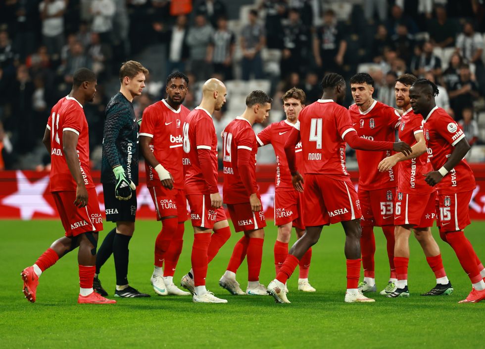 Kartal Yuvasında Hata Yapmadı!