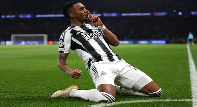 Beşiktaş Yönetimi Willock Transferi İçin İngiltere'ye Çıkarma Yapacak!